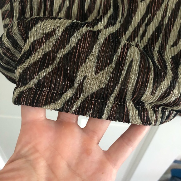 NWT Anthropologie Animal Print Cross Front Blouse Sz Small - Picture 7 of 7